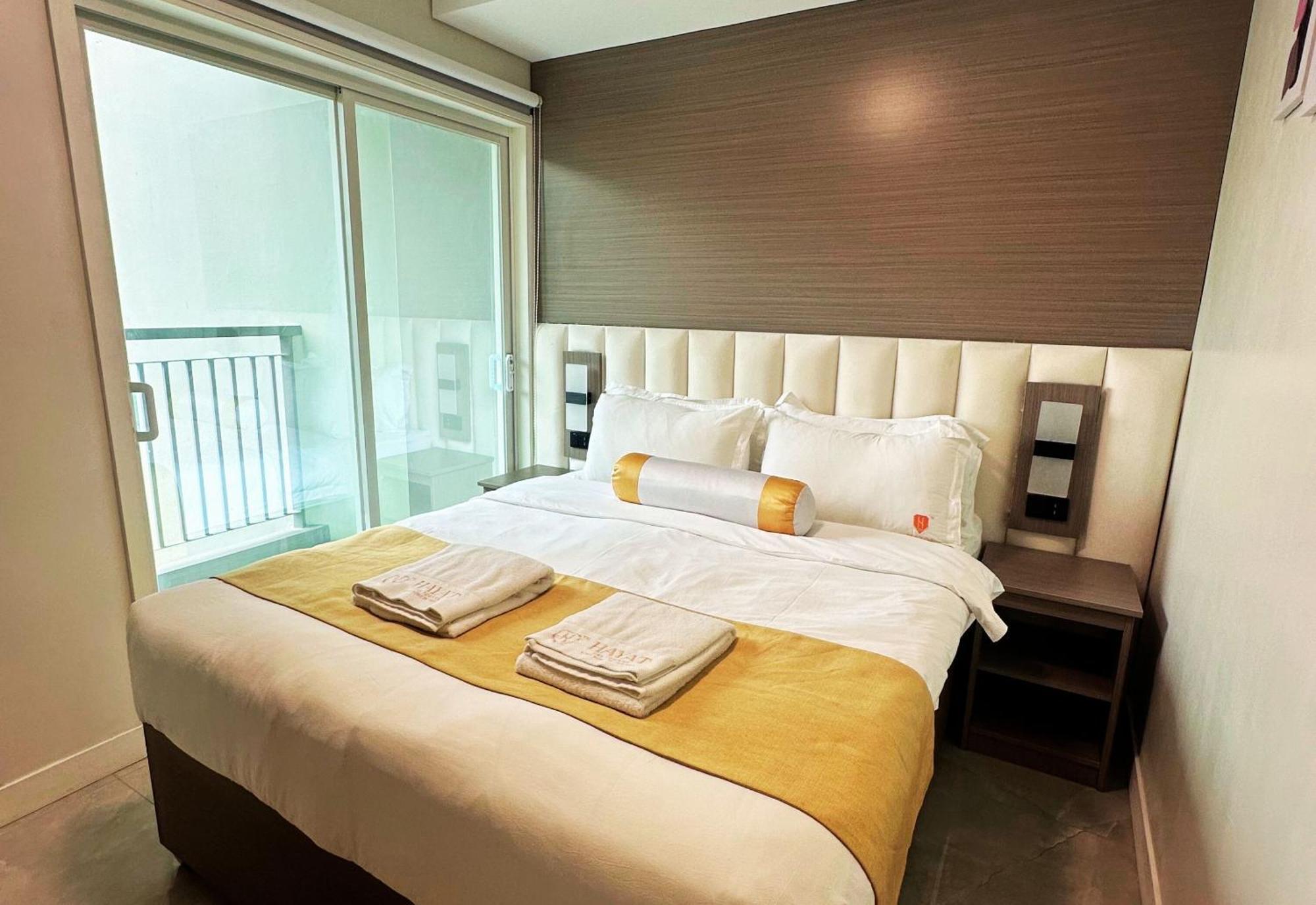 Hayat Sky Towers Cebu Exterior foto