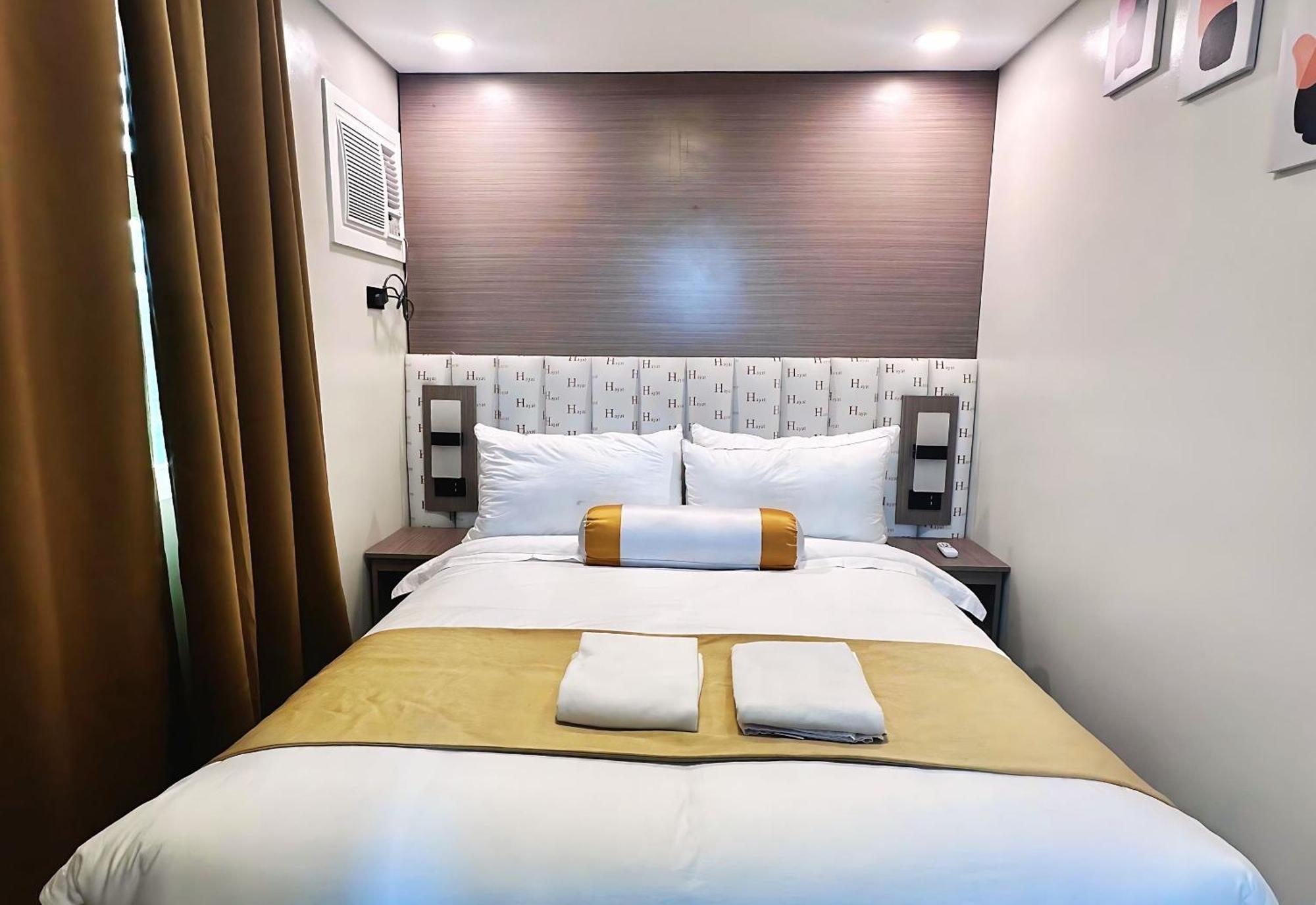Hayat Sky Towers Cebu Exterior foto